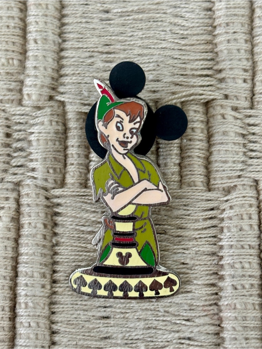 DISNEY 2009 Disneyland Peter Pan Pawn Chess Piece Pin